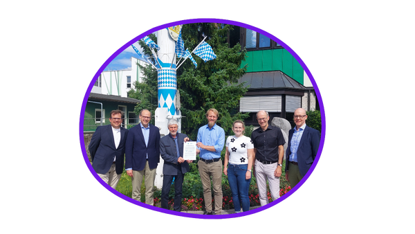 Gruppenfoto We Impact Auszeichnung